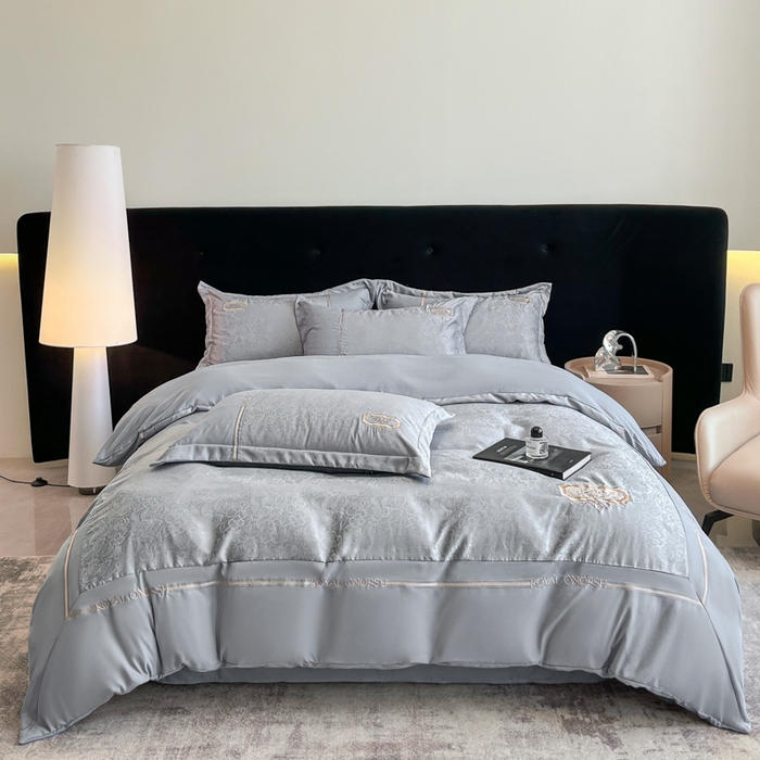 91家纺网 家纺一手货源 找家纺 金牛座家纺 2026新款贡缎提花亲肤棉大拼角刺绣四件套-欧诺 欧诺-灰