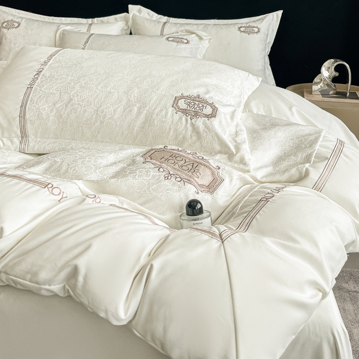金牛座家纺 2026新款贡缎提花亲肤棉大拼角刺绣四件套-欧诺 欧诺-奶白