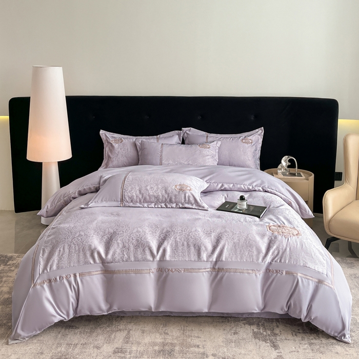 91家纺网 家纺一手货源 找家纺 金牛座家纺 2026新款贡缎提花亲肤棉大拼角刺绣四件套-欧诺 欧诺-浅紫