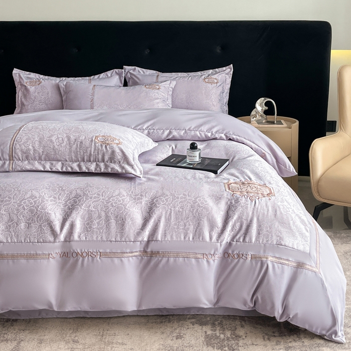 91家纺网 家纺一手货源 找家纺 金牛座家纺 2026新款贡缎提花亲肤棉大拼角刺绣四件套-欧诺 欧诺-浅紫