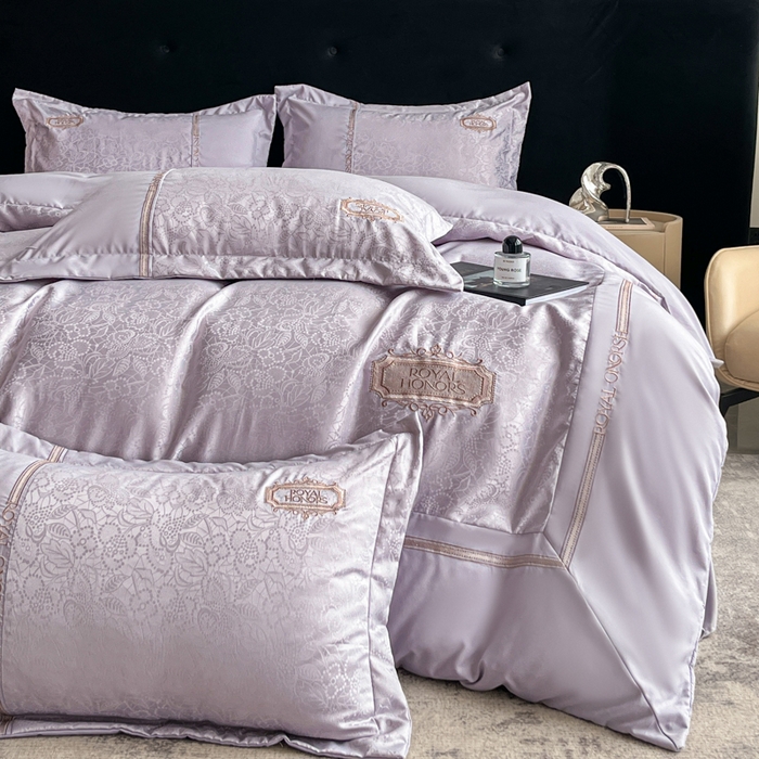 91家纺网 家纺一手货源 找家纺 金牛座家纺 2026新款贡缎提花亲肤棉大拼角刺绣四件套-欧诺 欧诺-浅紫