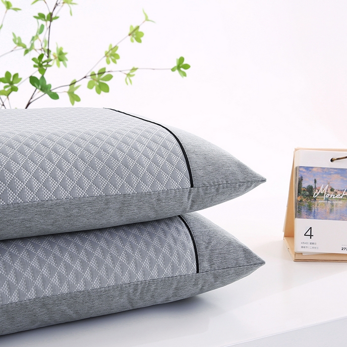 91家纺网 家纺一手货源 找家纺 小牛席业 2026新款7D小三角按摩-冷感豆豆【夏凉枕】夏凉枕夏凉枕夏天凉枕头竹枕头冰丝枕套藤枕头冰藤枕记忆枕 7D小三角冷感豆豆夏凉枕（灰色）