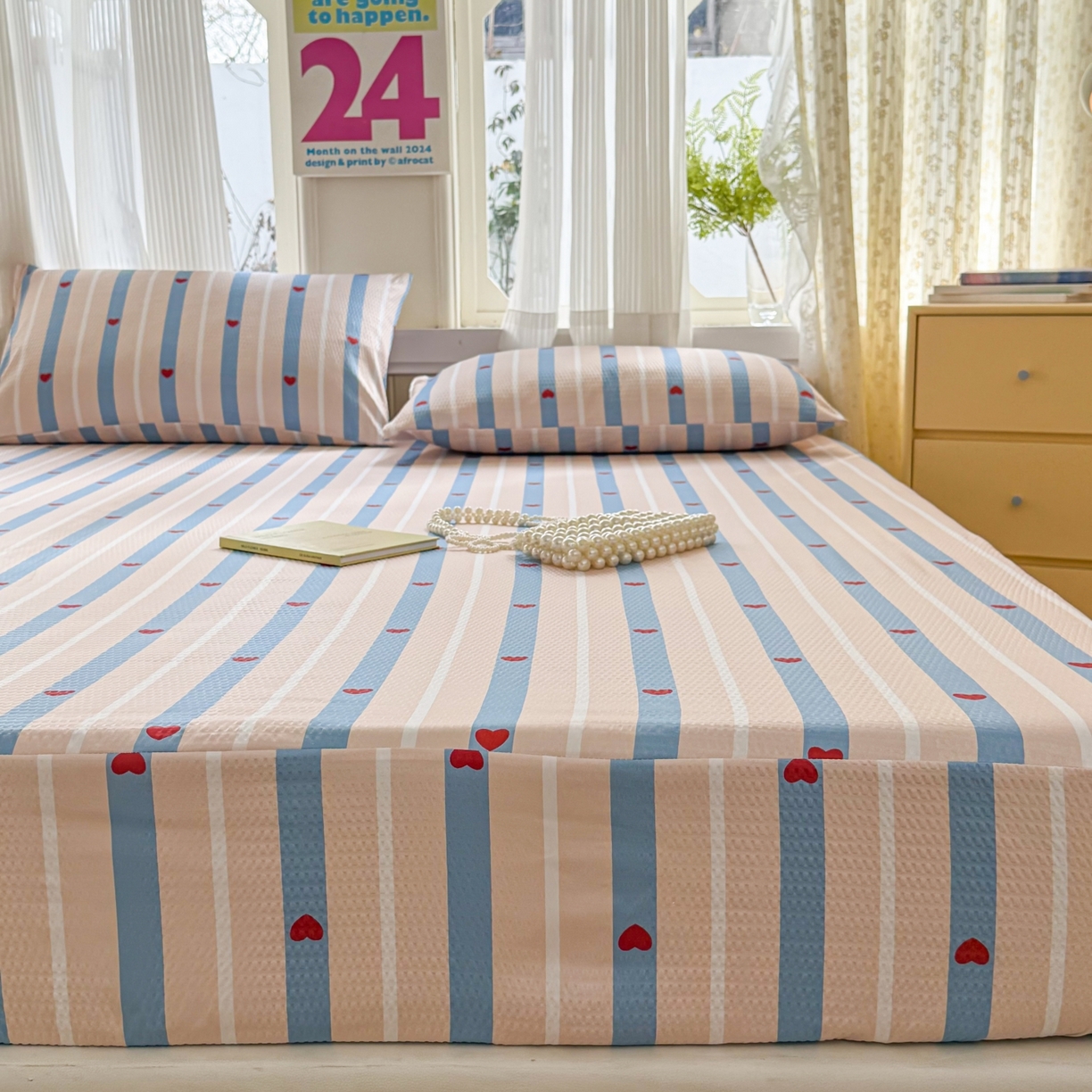 91家纺网 家纺一手货源 找家纺 鹿辉家居（原吉欧力） 2026新款3D立体压泡床笠三件套 爱心条纹