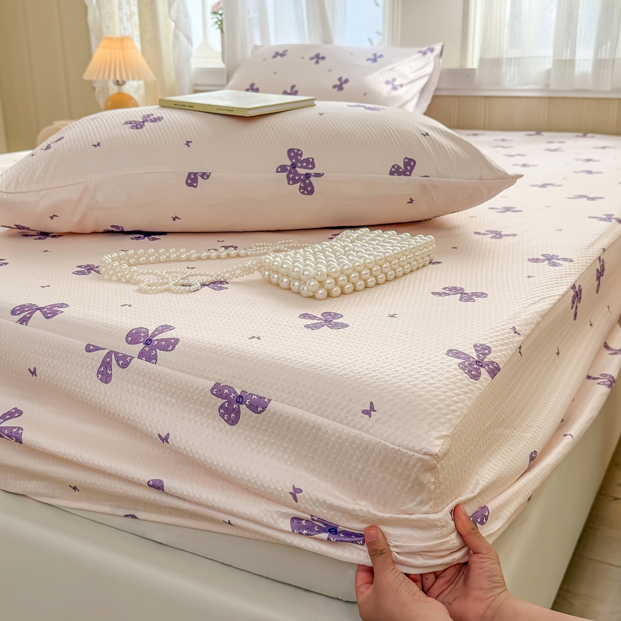 91家纺网 家纺一手货源 找家纺 鹿辉家居（原吉欧力） 2026新款3D立体压泡床笠三件套 紫蝴蝶结