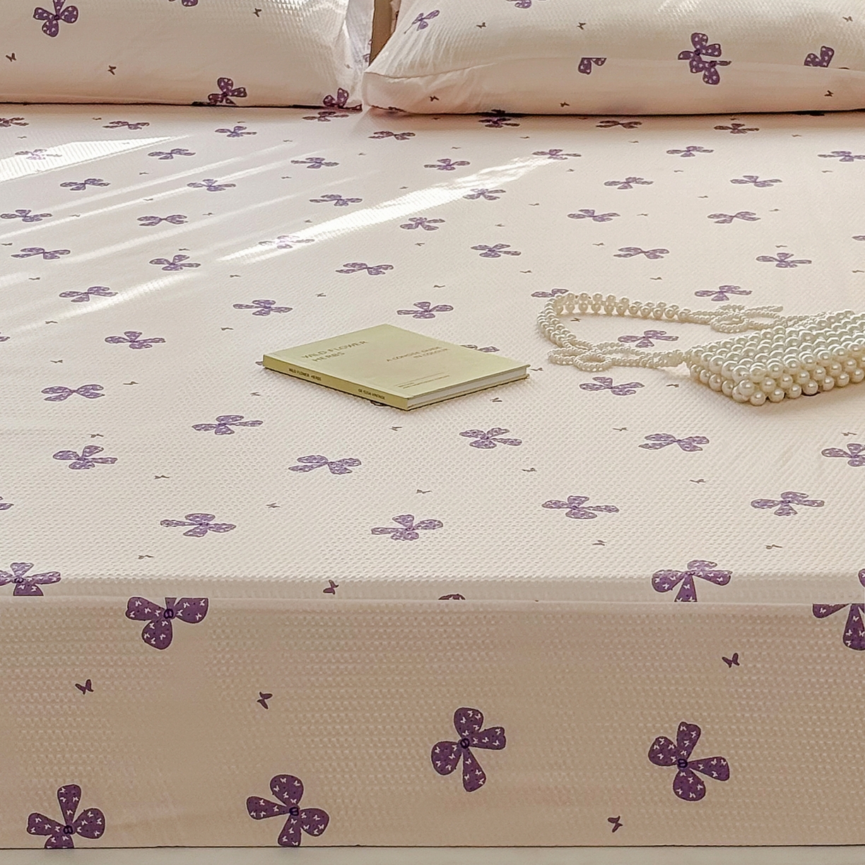 91家纺网 家纺一手货源 找家纺 鹿辉家居（原吉欧力） 2026新款3D立体压泡床笠三件套 紫蝴蝶结