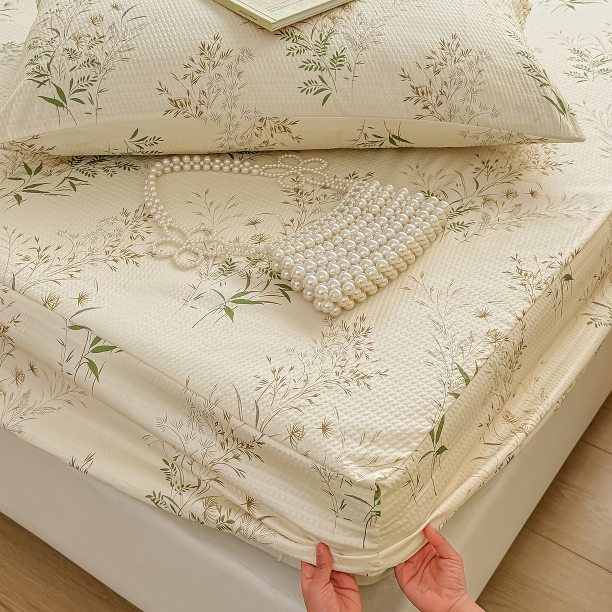 91家纺网 家纺一手货源 找家纺 鹿辉家居（原吉欧力） 2026新款3D立体压泡床笠三件套 花枝飞舞