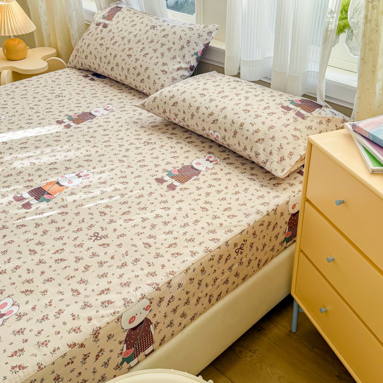 91家纺网 家纺一手货源 找家纺 鹿辉家居（原吉欧力） 2026新款3D立体压泡床笠三件套 碎花小兔