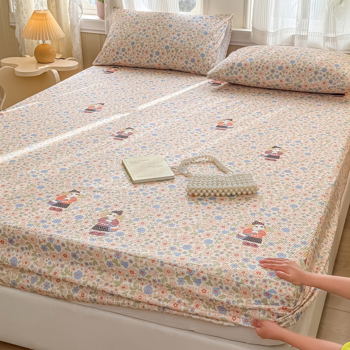 91家纺网 家纺一手货源 找家纺 鹿辉家居（原吉欧力） 2026新款3D立体压泡床笠三件套 花园宠物