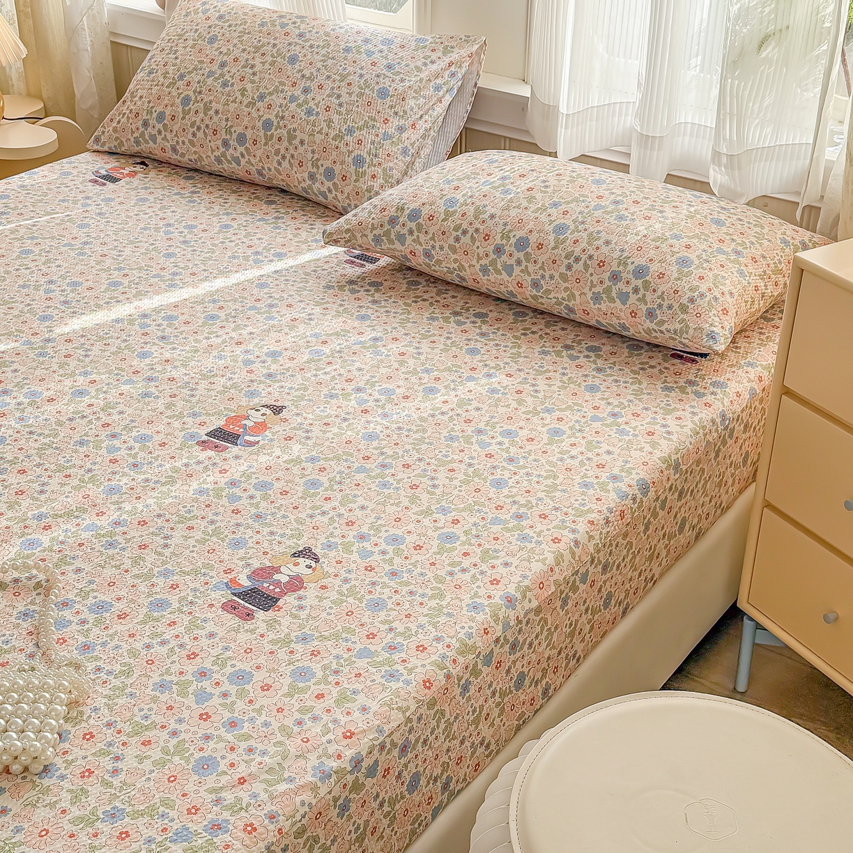 91家纺网 家纺一手货源 找家纺 鹿辉家居（原吉欧力） 2026新款3D立体压泡床笠三件套 花园宠物