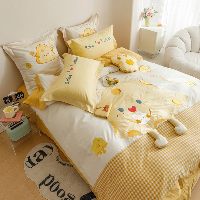 91家纺网 家纺一手货源 找家纺 （总）绒梦里 2026新款A类全棉水洗棉卡通贴布绣套件三四件套