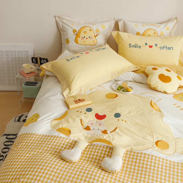 91家纺网 家纺一手货源 找家纺 （总）绒梦里 2026新款A类全棉水洗棉卡通贴布绣套件三四件套