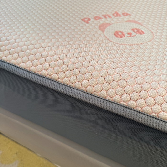 91家纺网 家纺一手货源 找家纺 凯罗 2026春夏凉豆豆小红书爆款A类乙纶PE凉豆豆床笠款可水洗床笠 盼盼乐园-粉