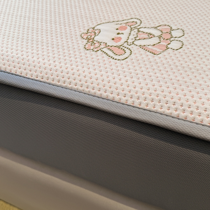 91家纺网 家纺一手货源 找家纺 凯罗 2026春夏凉豆豆小红书爆款A类乙纶PE凉豆豆床笠款可水洗床笠 兔叽乖乖