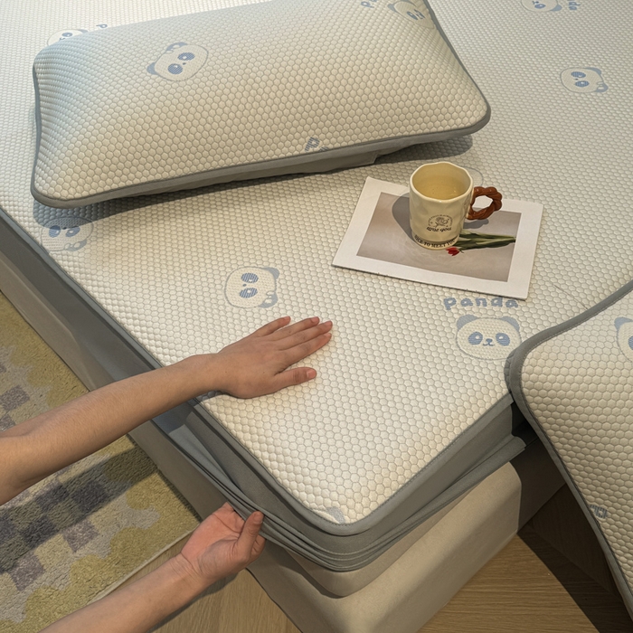 91家纺网 家纺一手货源 找家纺 凯罗 2026春夏凉豆豆小红书爆款A类乙纶PE凉豆豆床笠款可水洗床笠 盼盼乐园-蓝