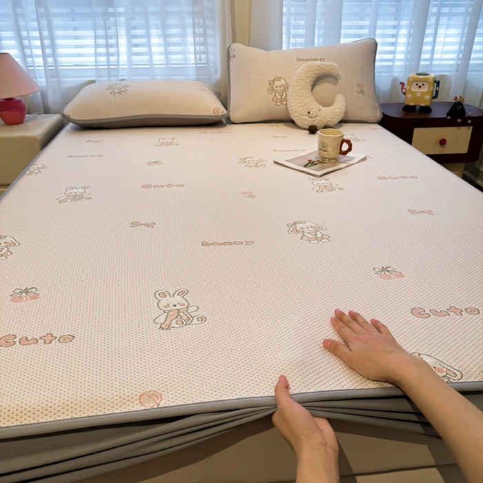 91家纺网 家纺一手货源 找家纺 凯罗 2026春夏凉豆豆小红书爆款A类乙纶PE凉豆豆床笠款可水洗床笠 兔叽乖乖