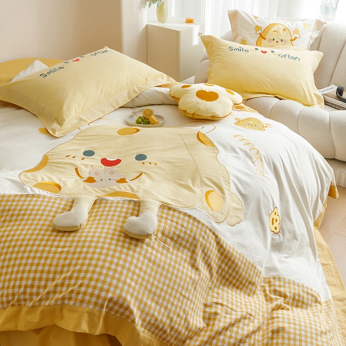 91家纺网 家纺一手货源 找家纺 绒梦里 2026新款A类全棉水洗棉卡通贴布绣套件三四件套 开心芝士