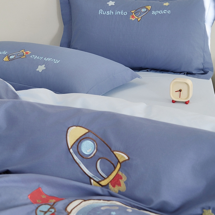 91家纺网 家纺一手货源 找家纺 绒梦里 2026新款A类全棉水洗棉卡通贴布绣套件三四件套 宇航梦