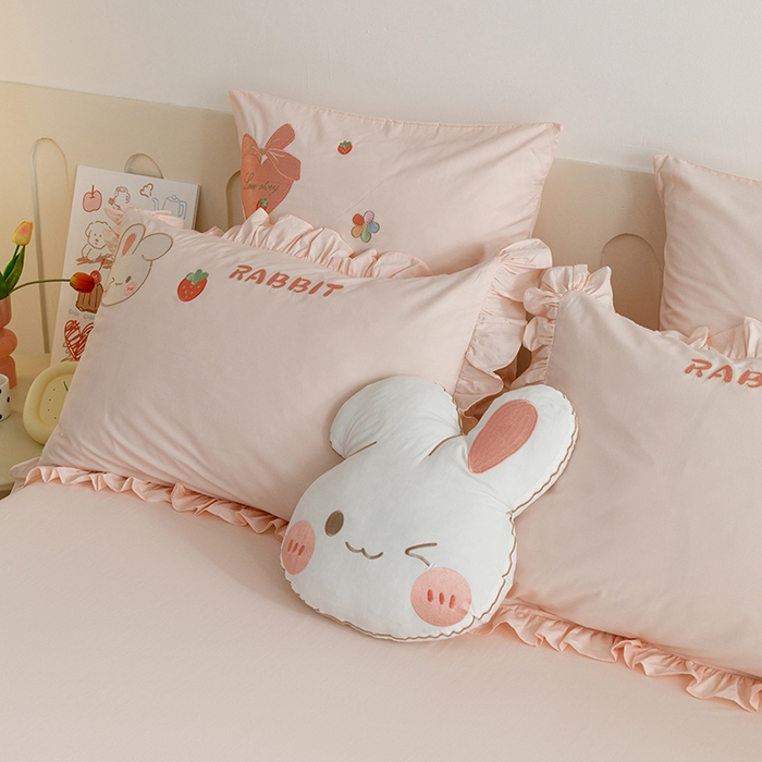 91家纺网 家纺一手货源 找家纺 绒梦里 2026新款A类全棉水洗棉卡通贴布绣套件三四件套 长耳兔