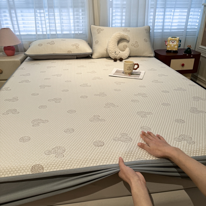 91家纺网 家纺一手货源 找家纺 凯罗 2026春夏凉豆豆小红书爆款A类乙纶PE凉豆豆床笠款可水洗床笠 圆点米奇-咖