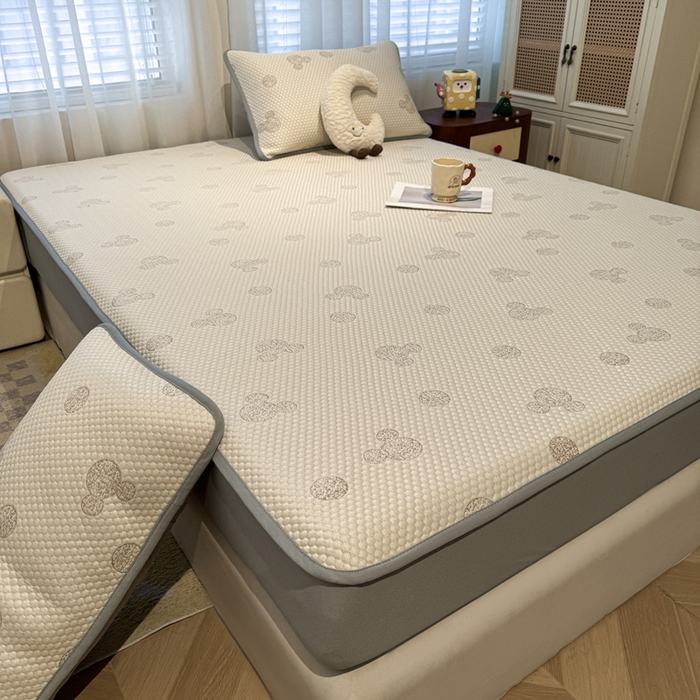 91家纺网 家纺一手货源 找家纺 凯罗 2026春夏凉豆豆小红书爆款A类乙纶PE凉豆豆床笠款可水洗床笠 圆点米奇-咖