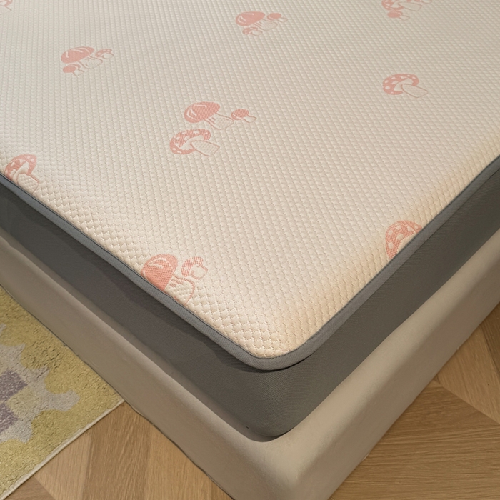 91家纺网 家纺一手货源 找家纺 凯罗 2026春夏凉豆豆小红书爆款A类乙纶PE凉豆豆床笠款可水洗床笠 蘑菇屋-粉