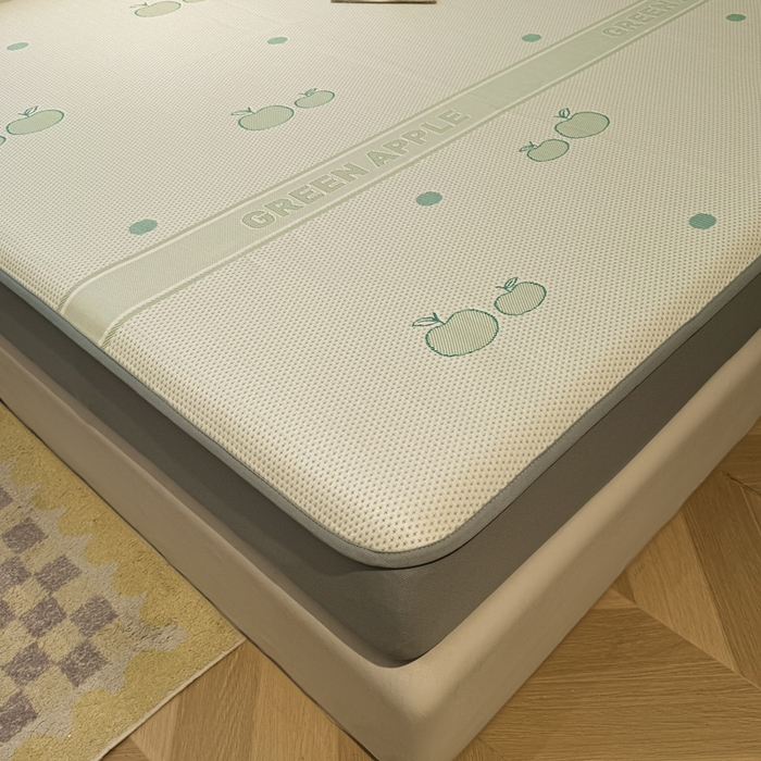 91家纺网 家纺一手货源 找家纺 凯罗 2026春夏凉豆豆小红书爆款A类乙纶PE凉豆豆床笠款可水洗床笠 青苹果乐园