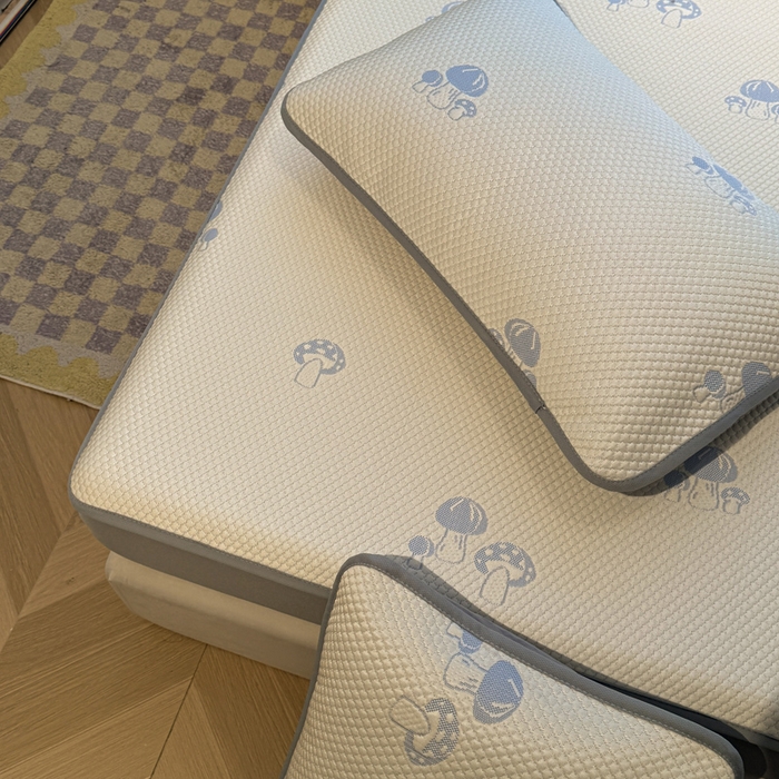 91家纺网 家纺一手货源 找家纺 凯罗 2026春夏凉豆豆小红书爆款A类乙纶PE凉豆豆床笠款可水洗床笠 蘑菇屋-蓝