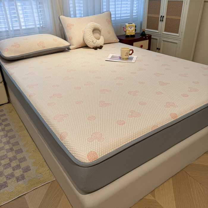 91家纺网 家纺一手货源 找家纺 凯罗 2026春夏凉豆豆小红书爆款A类乙纶PE凉豆豆床笠款可水洗床笠 圆点米奇-粉