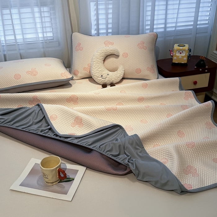 91家纺网 家纺一手货源 找家纺 凯罗 2026春夏凉豆豆小红书爆款A类乙纶PE凉豆豆床笠款可水洗床笠 圆点米奇-粉