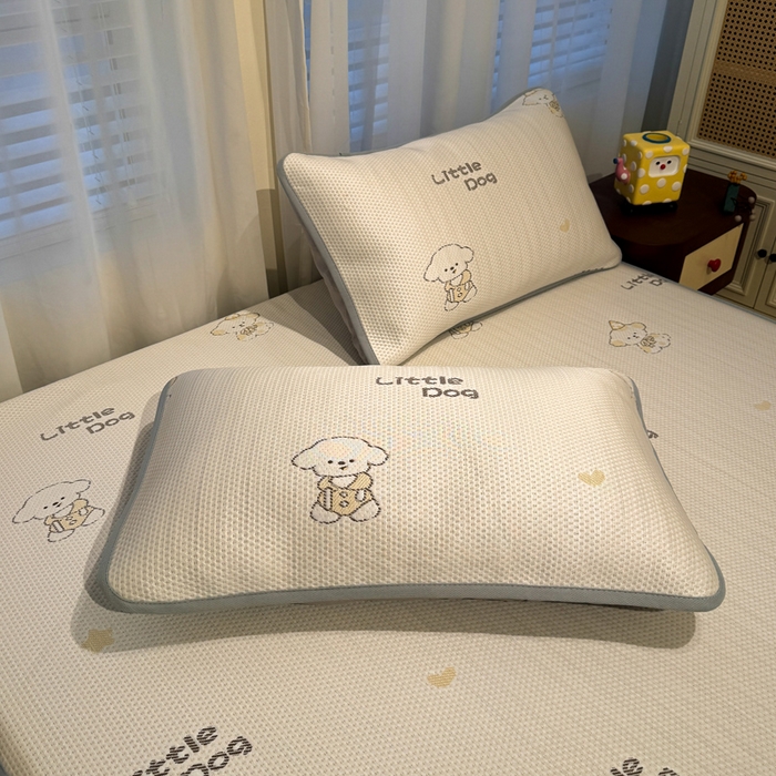 91家纺网 家纺一手货源 找家纺 凯罗 2026春夏凉豆豆小红书爆款A类乙纶PE凉豆豆床笠款可水洗床笠 淘气笨笨狗