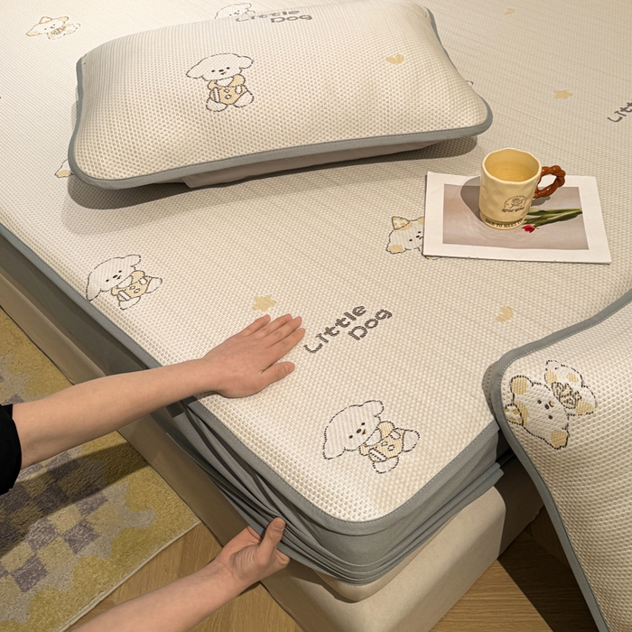 91家纺网 家纺一手货源 找家纺 凯罗 2026春夏凉豆豆小红书爆款A类乙纶PE凉豆豆床笠款可水洗床笠 淘气笨笨狗