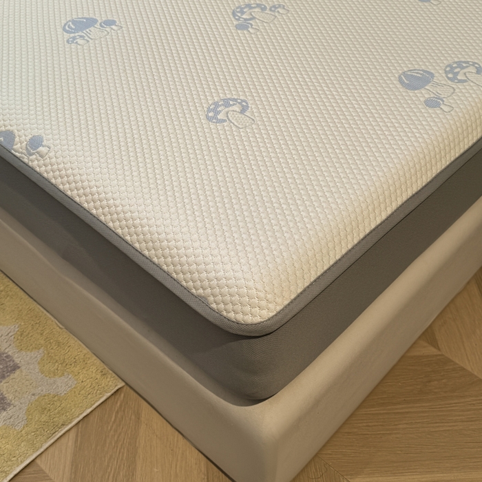 91家纺网 家纺一手货源 找家纺 凯罗 2026春夏凉豆豆小红书爆款A类乙纶PE凉豆豆床笠款可水洗床笠 蘑菇屋-蓝