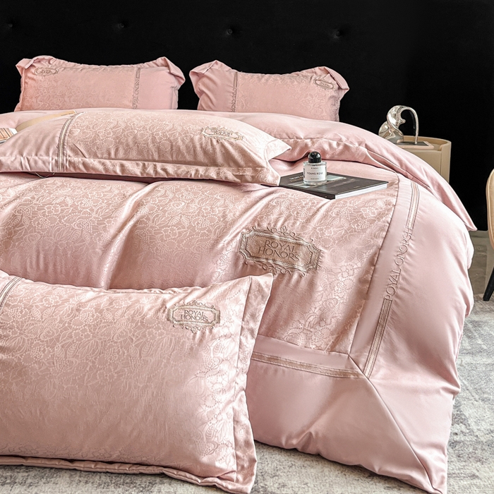 91家纺网 家纺一手货源 找家纺 （总）金牛座家纺 2026新款贡缎提花亲肤棉大拼角刺绣四件套-欧诺