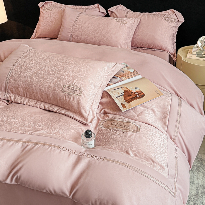 91家纺网 家纺一手货源 找家纺 （总）金牛座家纺 2026新款贡缎提花亲肤棉大拼角刺绣四件套-欧诺