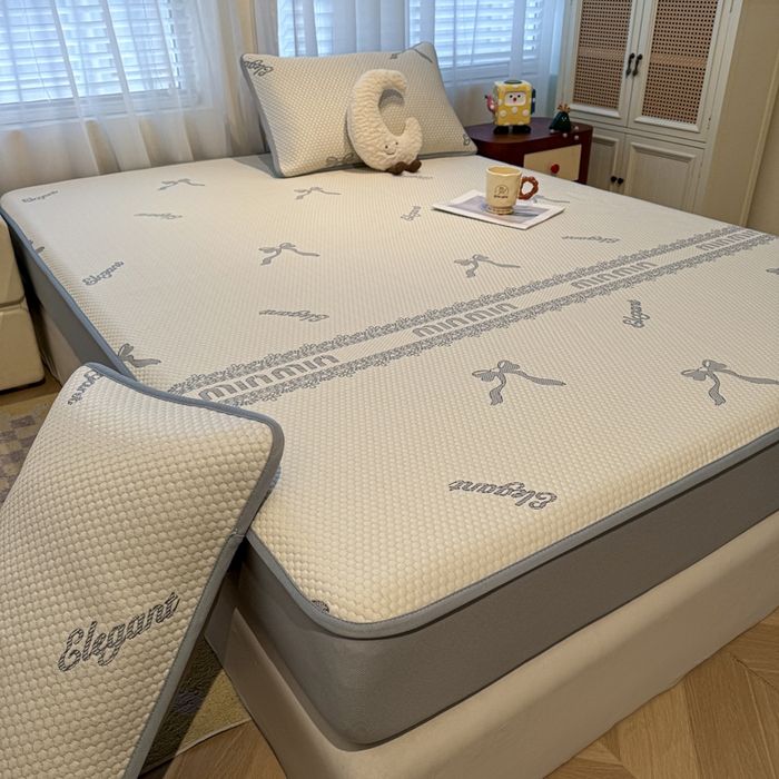 91家纺网 家纺一手货源 找家纺 凯罗 2026春夏凉豆豆小红书爆款A类乙纶PE凉豆豆床笠款可水洗床笠 蝴蝶结