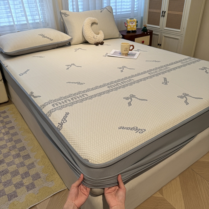 91家纺网 家纺一手货源 找家纺 凯罗 2026春夏凉豆豆小红书爆款A类乙纶PE凉豆豆床笠款可水洗床笠 蝴蝶结