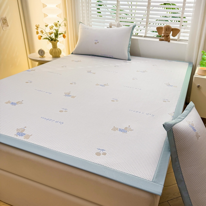 91家纺网 家纺一手货源 找家纺 凯罗 2026春夏凉豆豆小红书爆款A类乙纶PE凉豆豆床席款可水洗床席 小萌狗