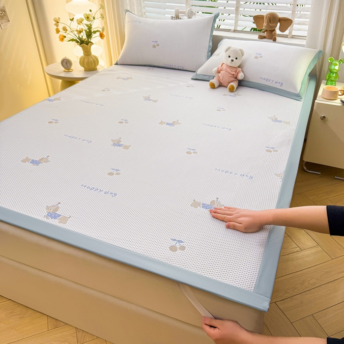 91家纺网 家纺一手货源 找家纺 凯罗 2026春夏凉豆豆小红书爆款A类乙纶PE凉豆豆床席款可水洗床席 小萌狗