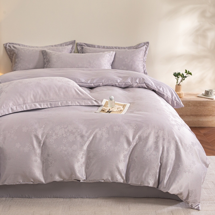 91家纺网 家纺一手货源 找家纺 金牛座家纺 2026新款高克重贡缎提花亲肤棉四件套系列 芬芳-浅紫