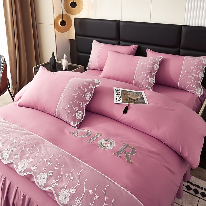 91家纺网 家纺一手货源 找家纺 沐珩家纺 2026新款亲肤磨毛蕾丝刺绣床裙四件套-蒂欧系列 蒂欧-皮皮粉