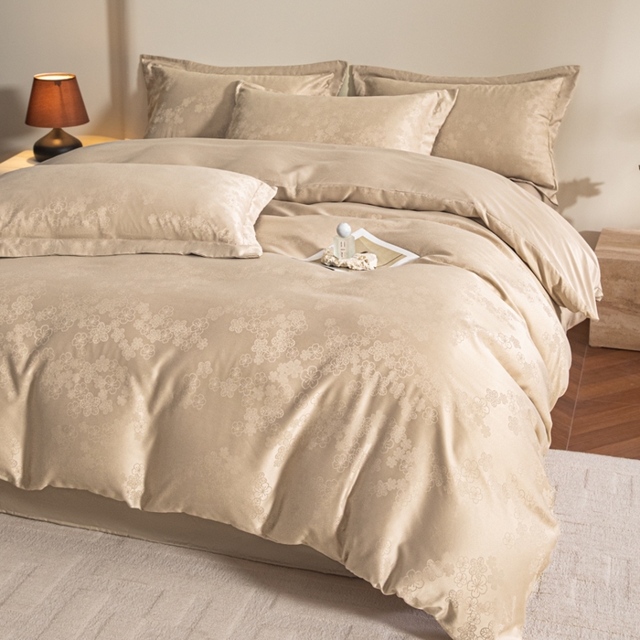 91家纺网 家纺一手货源 找家纺 金牛座家纺 2026新款高克重贡缎提花亲肤棉四件套系列 芬芳-香槟