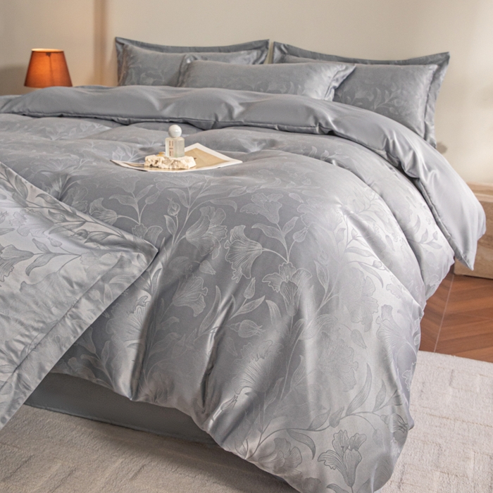 91家纺网 家纺一手货源 找家纺 金牛座家纺 2026新款高克重贡缎提花亲肤棉四件套系列 情愫-灰