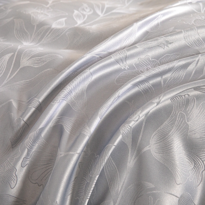 91家纺网 家纺一手货源 找家纺 金牛座家纺 2026新款高克重贡缎提花亲肤棉四件套系列 情愫-灰