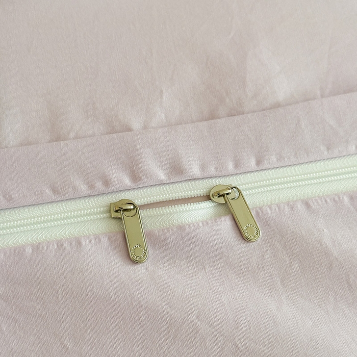 91家纺网 家纺一手货源 找家纺 绒梦里 2026新款A类全棉水洗棉贴布绣韩版花边四件套 幸运花儿-浪漫紫