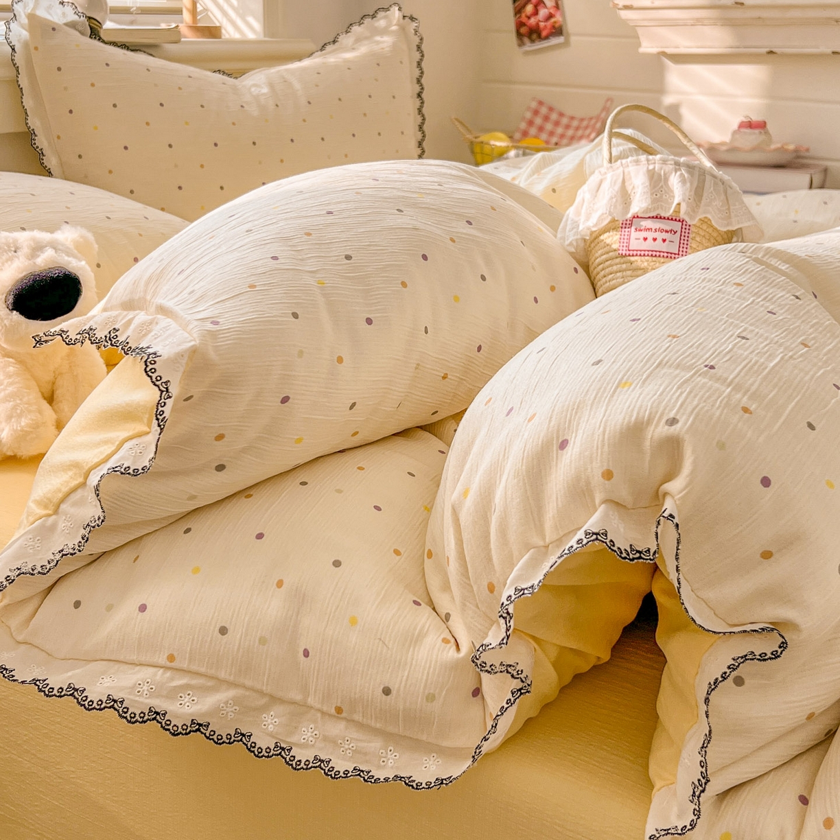 91家纺网 家纺一手货源 找家纺 晚爱家纺（原晚安家居） 2026新款蕾丝刺绣花边韩版少女公主风三层纱四件套 彩波波