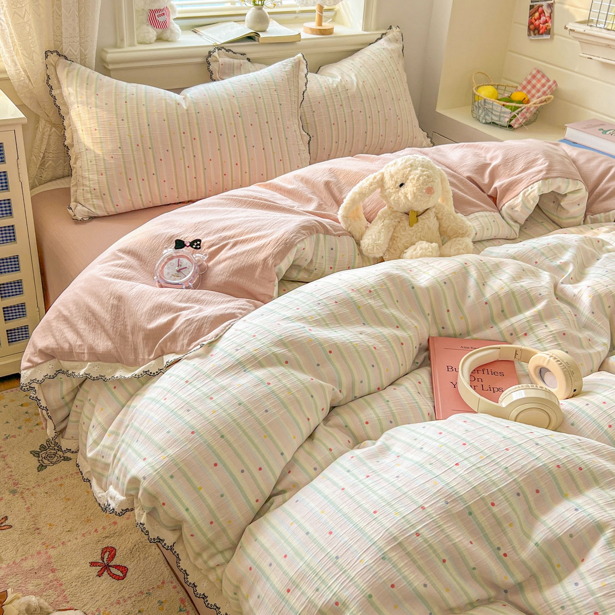 91家纺网 家纺一手货源 找家纺 晚爱家纺（原晚安家居） 2026新款蕾丝刺绣花边韩版少女公主风三层纱四件套 彩虹世界