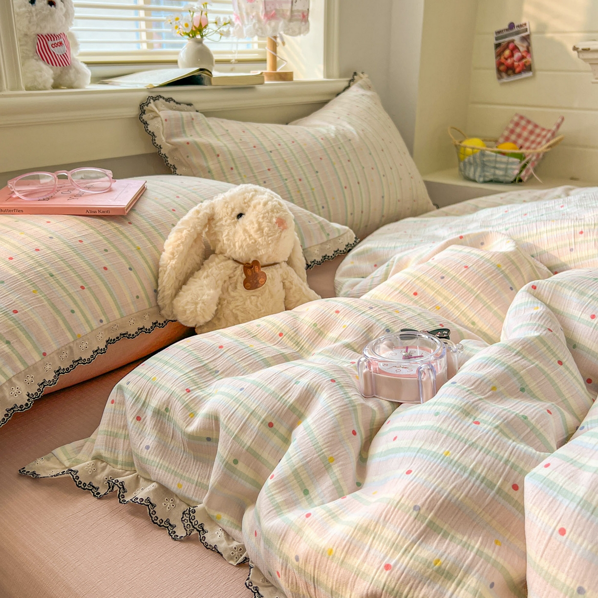 91家纺网 家纺一手货源 找家纺 晚爱家纺（原晚安家居） 2026新款蕾丝刺绣花边韩版少女公主风三层纱四件套 彩虹世界