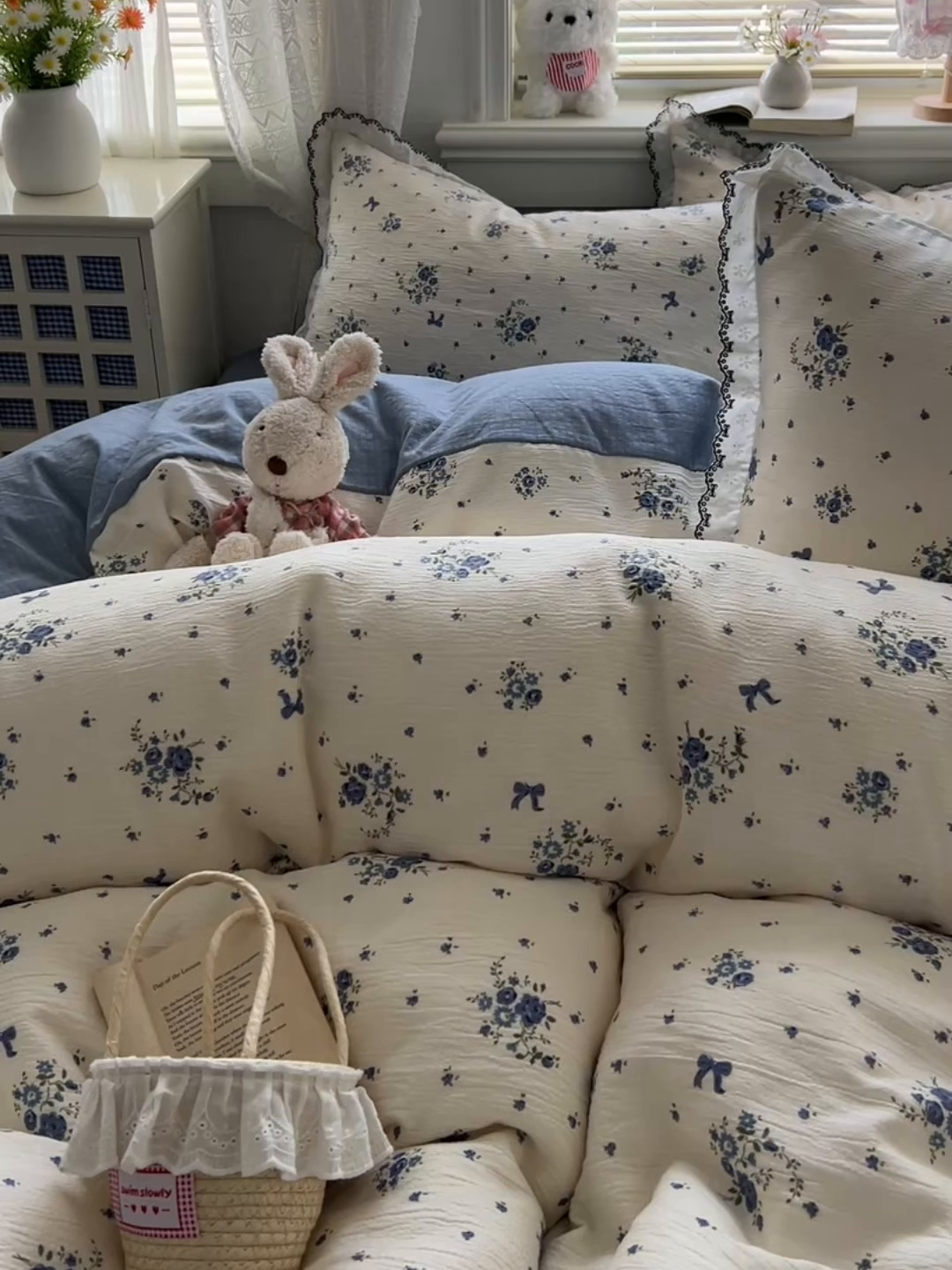 91家纺网 家纺一手货源 找家纺 晚爱家纺（原晚安家居） 2026新款蕾丝刺绣花边韩版少女公主风三层纱四件套 贩卖夏风-蓝