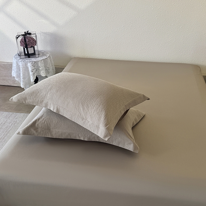 91家纺网 家纺一手货源 找家纺 梵克保罗 2026新款全棉60S长绒棉立体厚织提花单枕套 石烁-金属灰