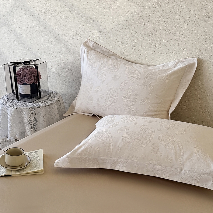 91家纺网 家纺一手货源 找家纺 梵克保罗 2026新款全棉60S长绒棉立体厚织提花单枕套 腰果-米杏